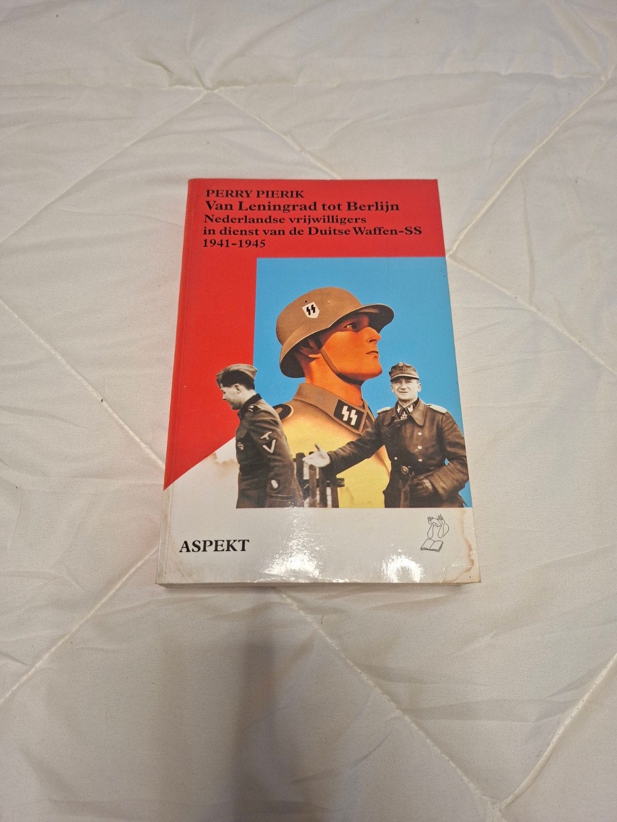 Van Leningrad tot Berlijn -Waffen, Boeken, Ophalen of Verzenden