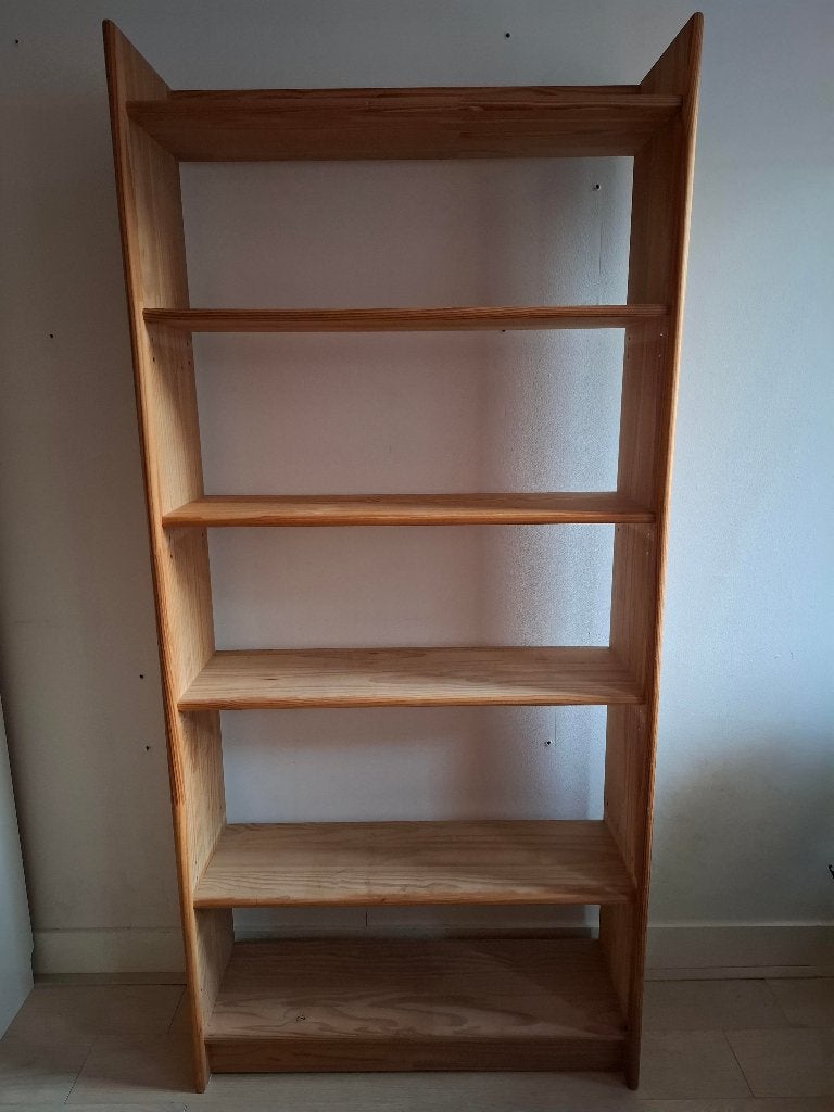 Grenen boekenkast, Ophalen, Met plank(en), Gebruikt, 50 tot 100 cm