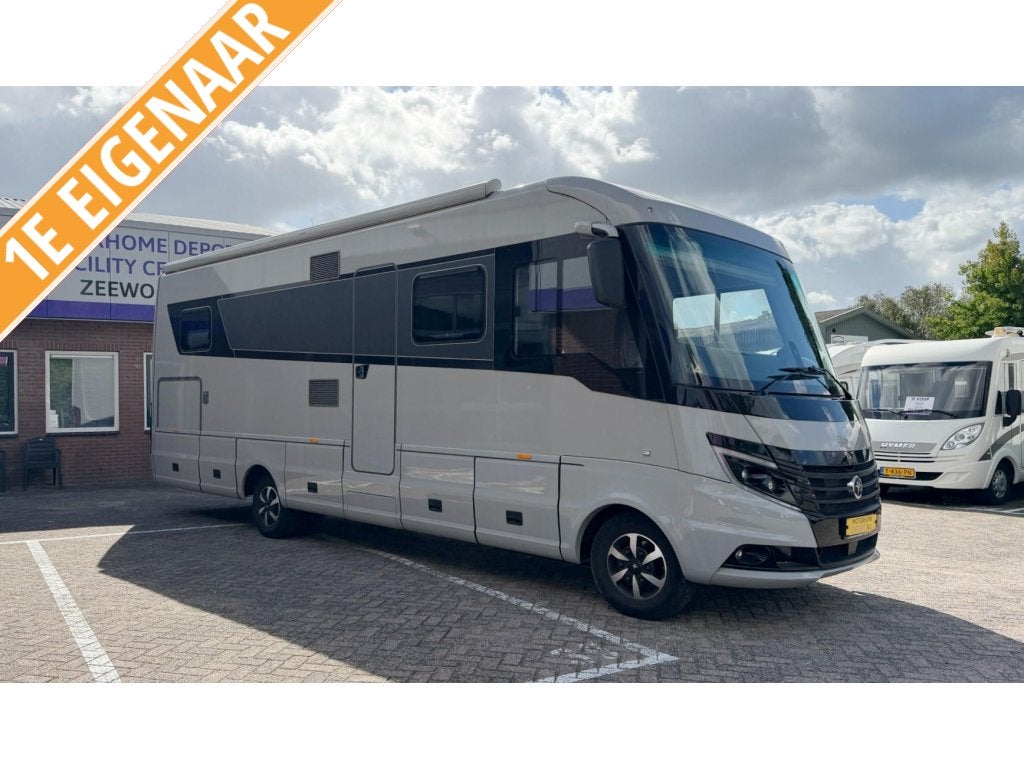 Niesmann+Bischoff Flair 880, Niesmann+Bischoff, Watertank (Schoon), Tot en met 2, Diesel