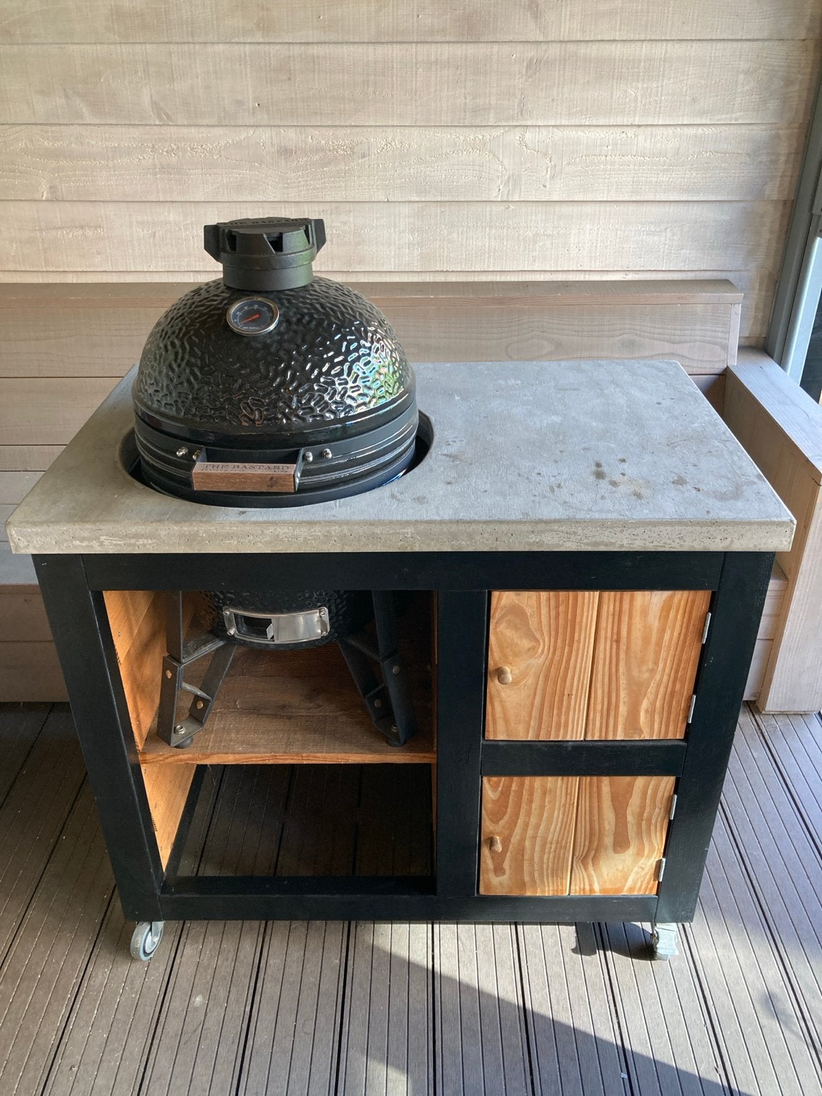 Meubel voor The Bastard Compact (excl. BBQ), Ophalen, Gebruikt