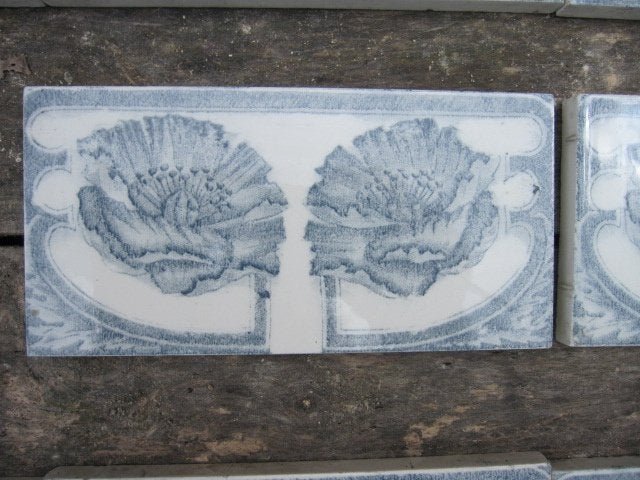 15 stuks antieke randtegels blauwgrijze papaver, 225 cm lang