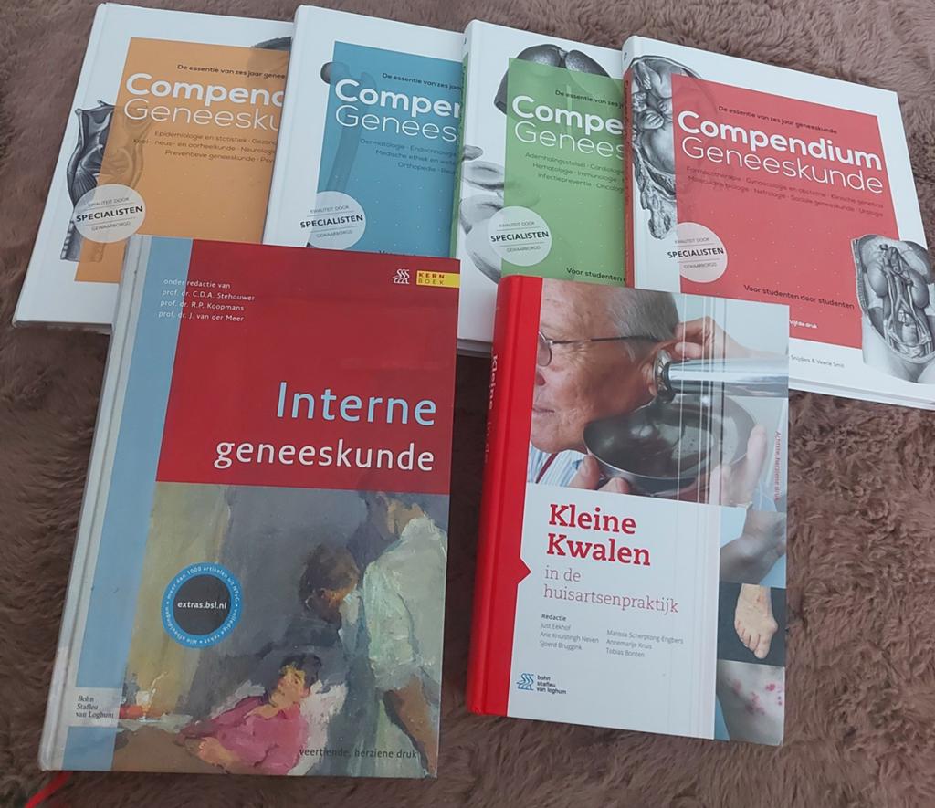 Medische boeken: Compendium Geneeskunde, Interne Geneeskunde, Diverse auteurs, Ophalen of Verzenden, Beta, WO
