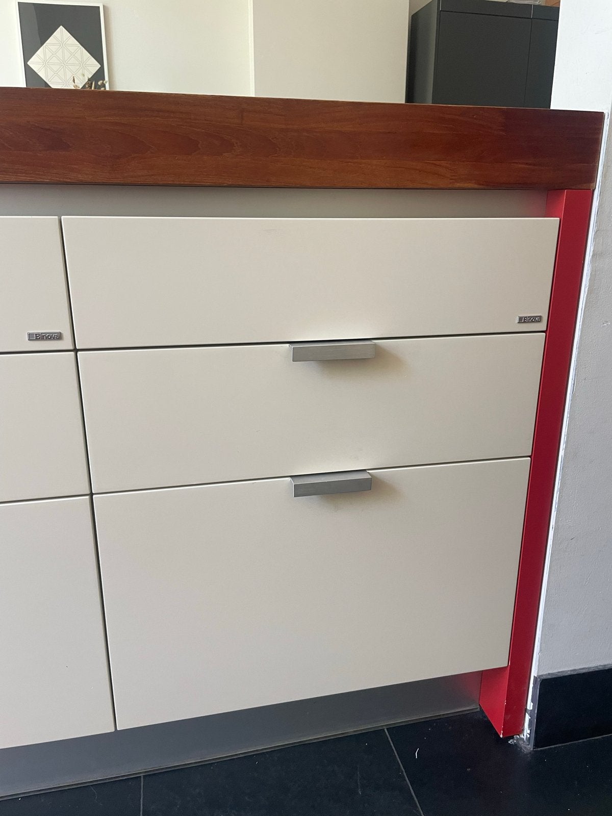 Binova Ladekast met Houten Blad - Crème/Rood, Huis en Inrichting, Kasten | Ladekasten, Ophalen, Gebruikt, 100 tot 150 cm, 5 laden of meer