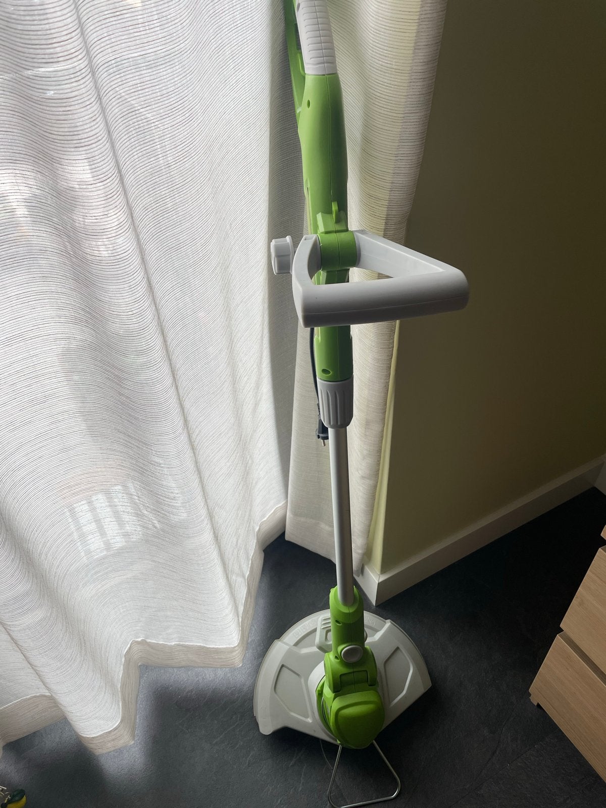 Central Park Elektrische Grastrimmer 450W, Tuin en Terras, Grastrimmers, Ophalen, Zo goed als nieuw, 30 tot 50 cm, Elektrisch