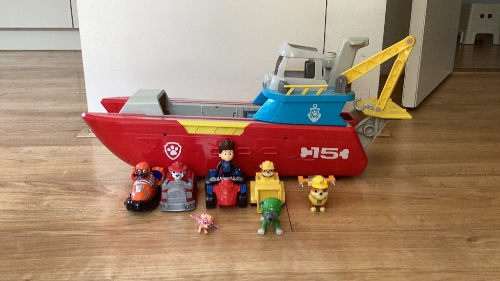 Paw Patrol Sea Patroller met figuren en voertuigen, Ophalen, Zo goed als nieuw