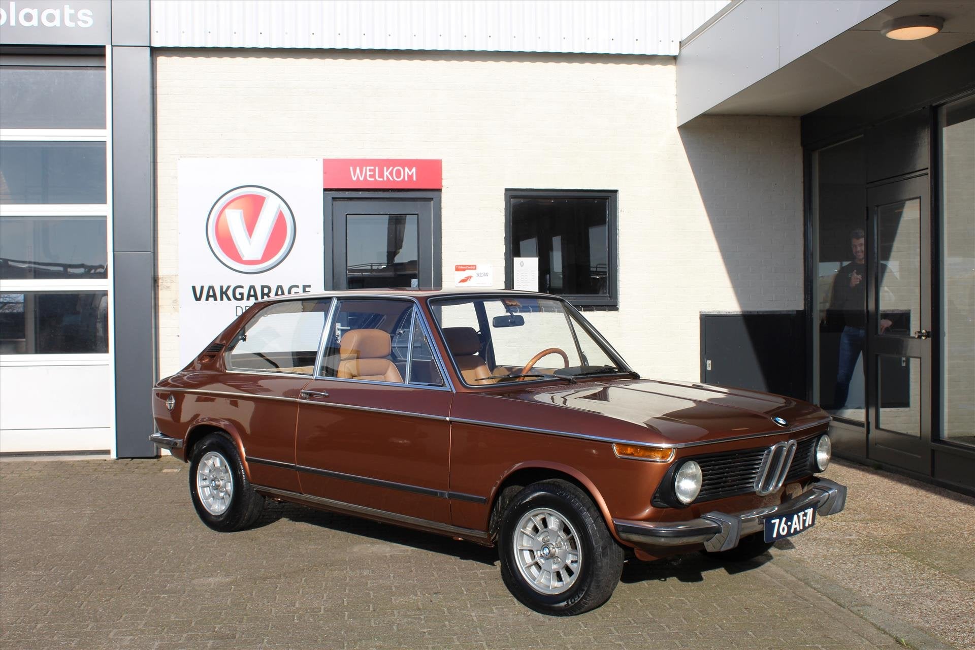 BMW 1800 1802 Touring, 1766 cc, Bruin, 4 stoelen, Origineel Nederlands