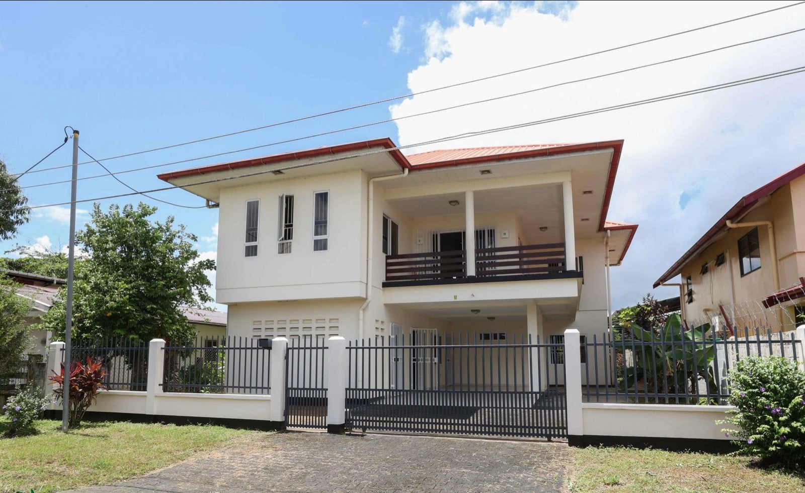 Vakantie appartement Paramaribo Noord te huur MaRetraitte, 2 slaapkamers, 3 personen, Appartement, Stad