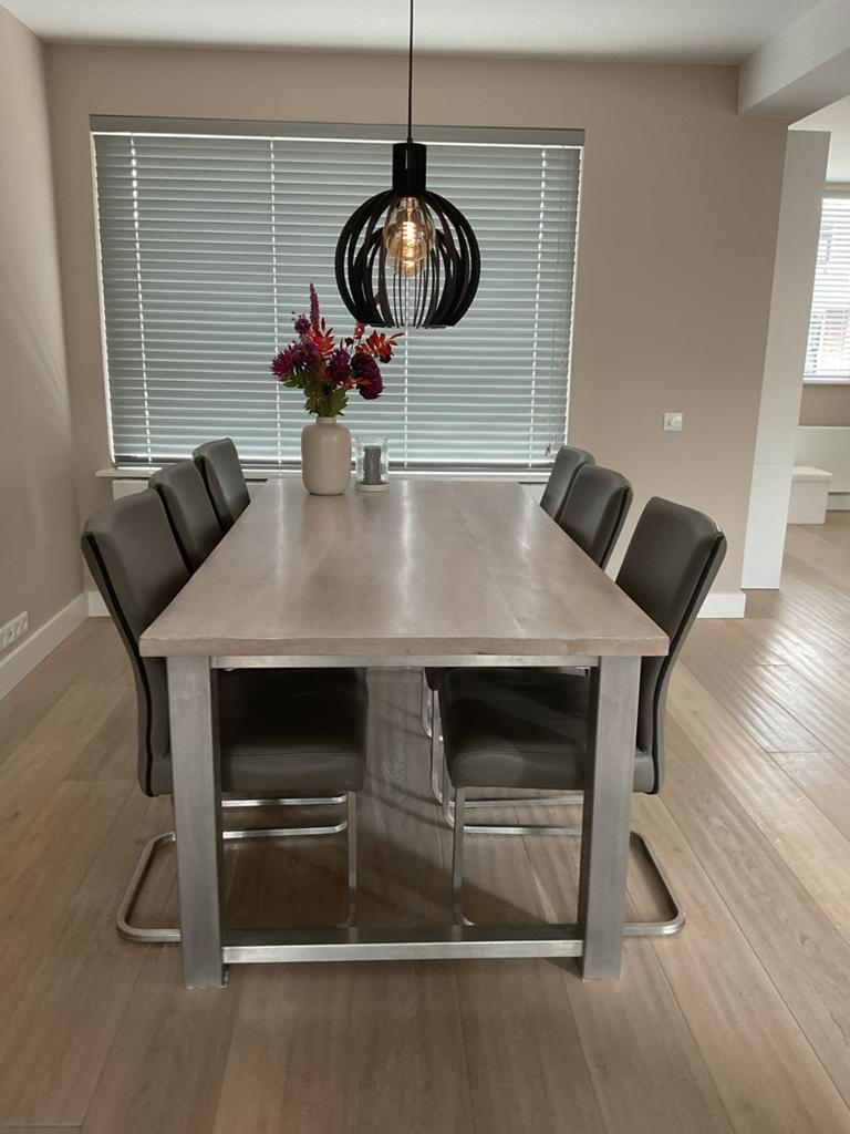 Eiken eettafel met 6 leren stoelen, Ophalen, Zo goed als nieuw, 4 tot 6 stoelen