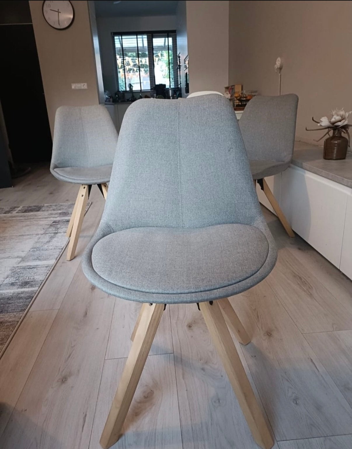 Dining table chairs, Ophalen, Zo goed als nieuw, Vier, Grijs