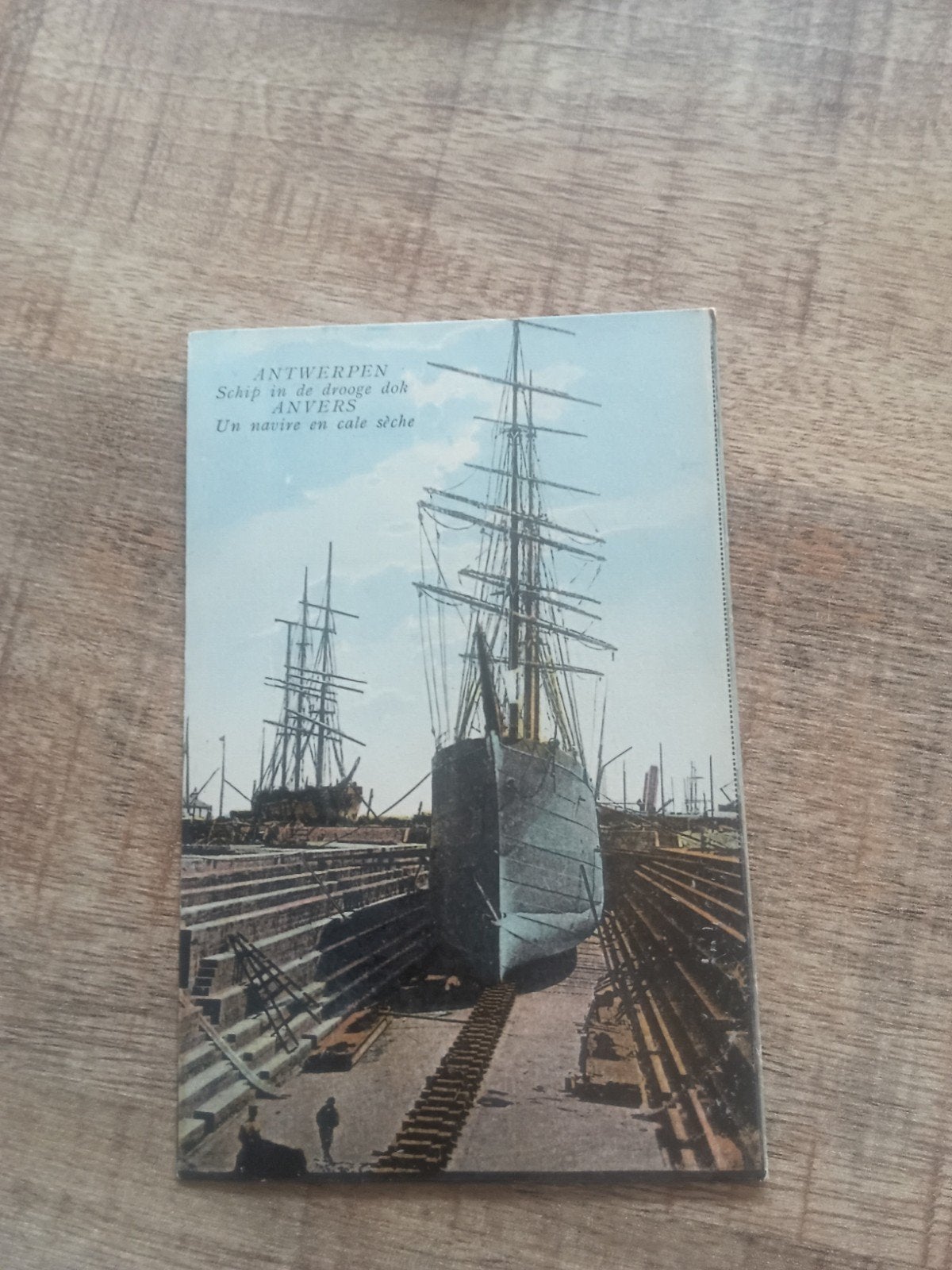 ansichtkaart droogdok Antwerpen met driemaster, ongelopen, Verzenden, Voor 1920