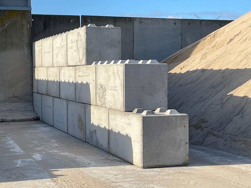 Megablokken, Betonblokken, Betonplaten (A & B - keus), Ophalen, Blok, 25 cm of meer, Beton