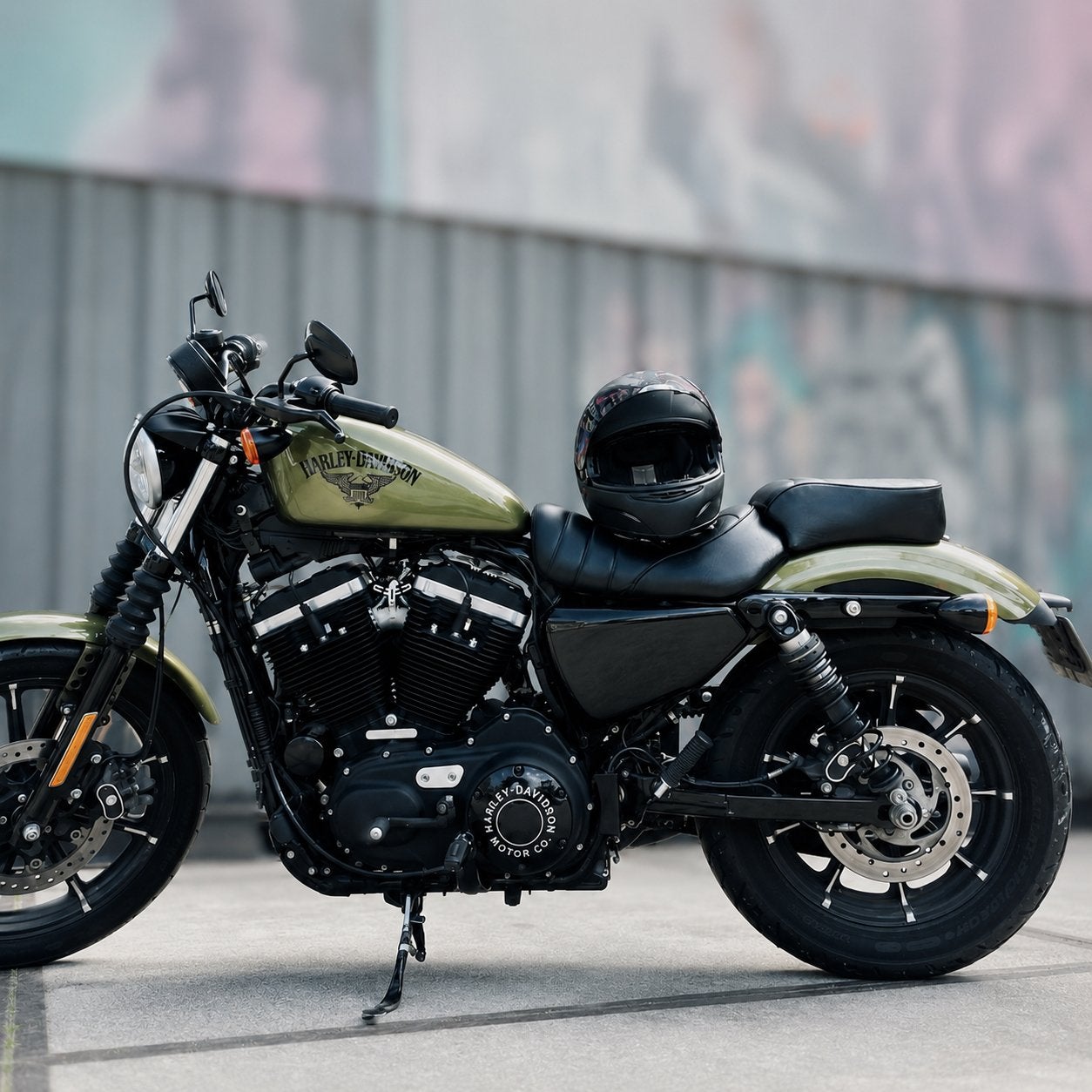 Harley-Davidson Iron 883 XL883N ABS – Olive Gold – 20.750 km, 2 cilinders, Occasion, Motorrijbewijs A, 883 cc