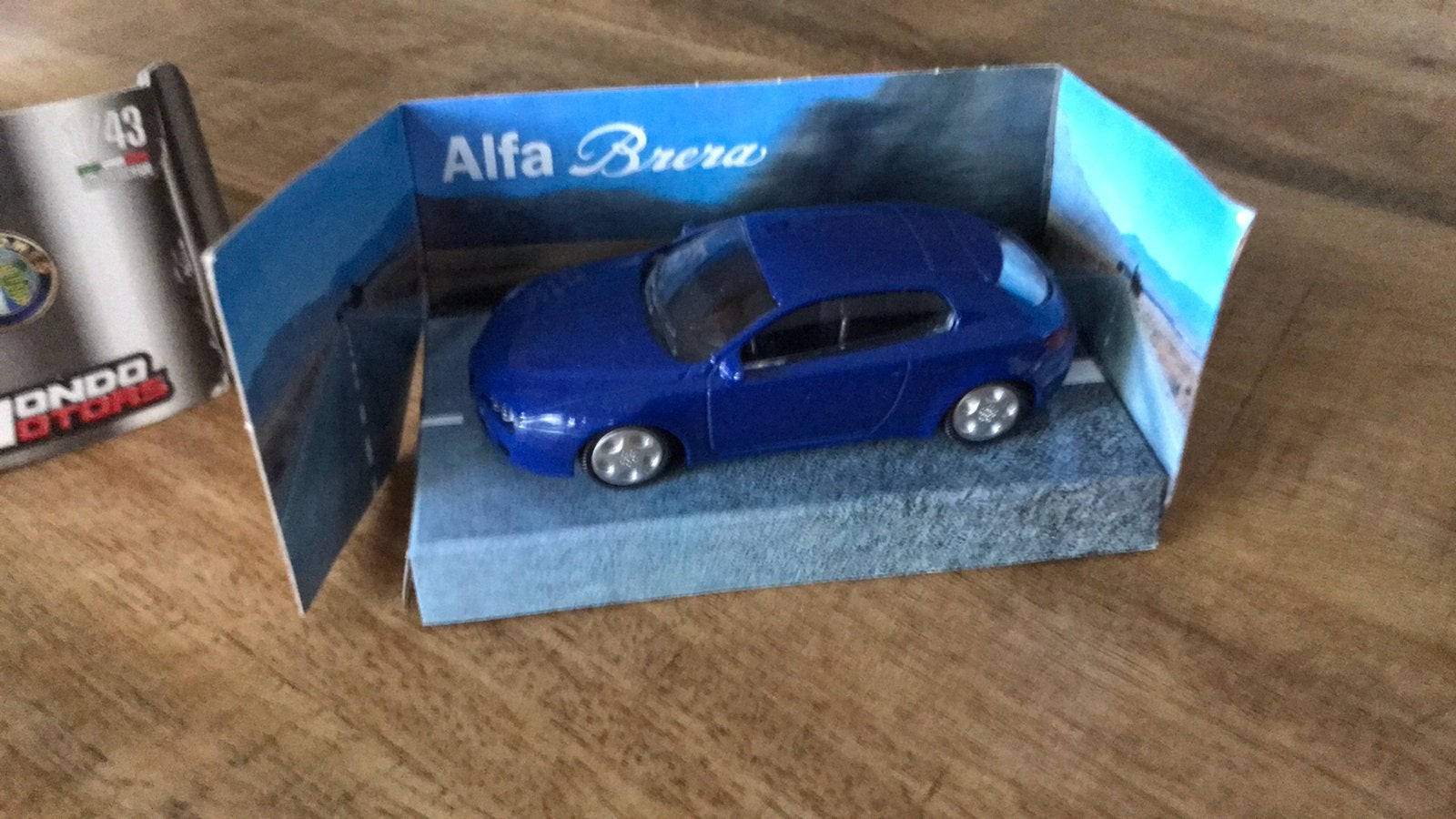 Alfa Romeo Brera 2005 coupé blauw 1:43 mondomoters €10 ex vk, Hobby en Vrije tijd, Ophalen of Verzenden, Nieuw, Auto, Overige merken