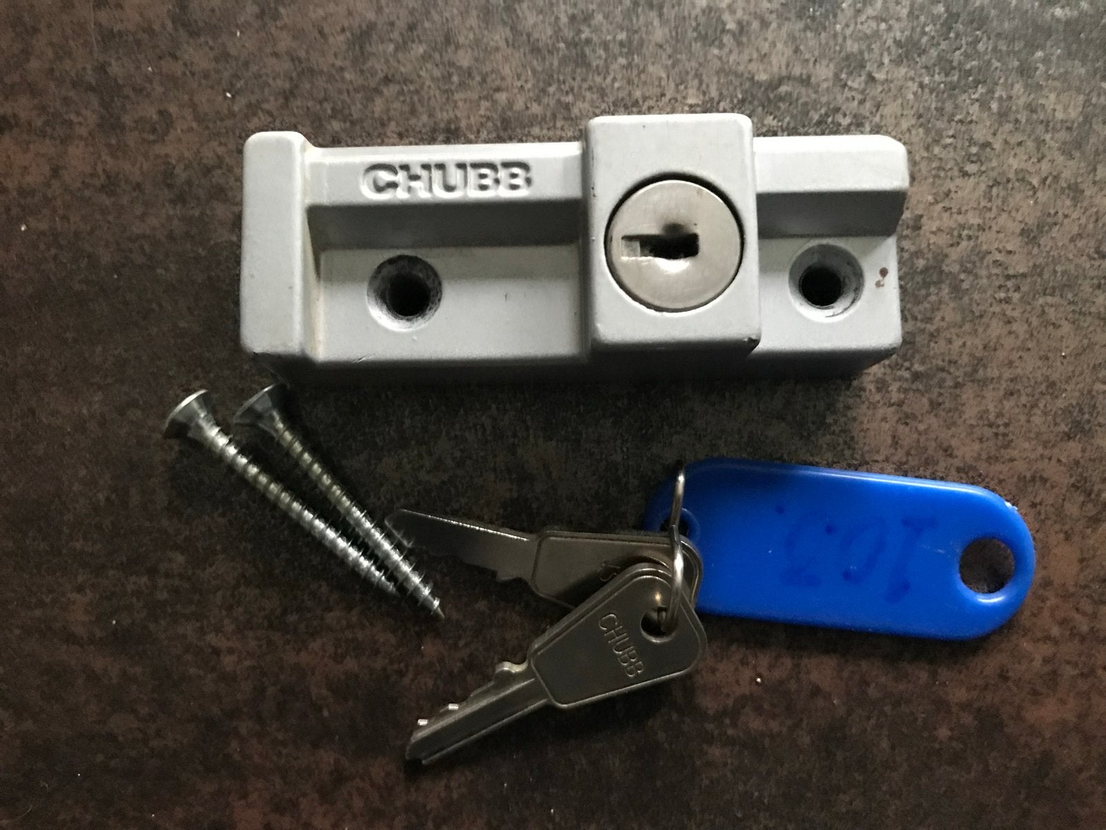 Chubb Schuifslot met sleutels en schroeven, Ophalen of Verzenden, Zo goed als nieuw, Overige materialen, Slot