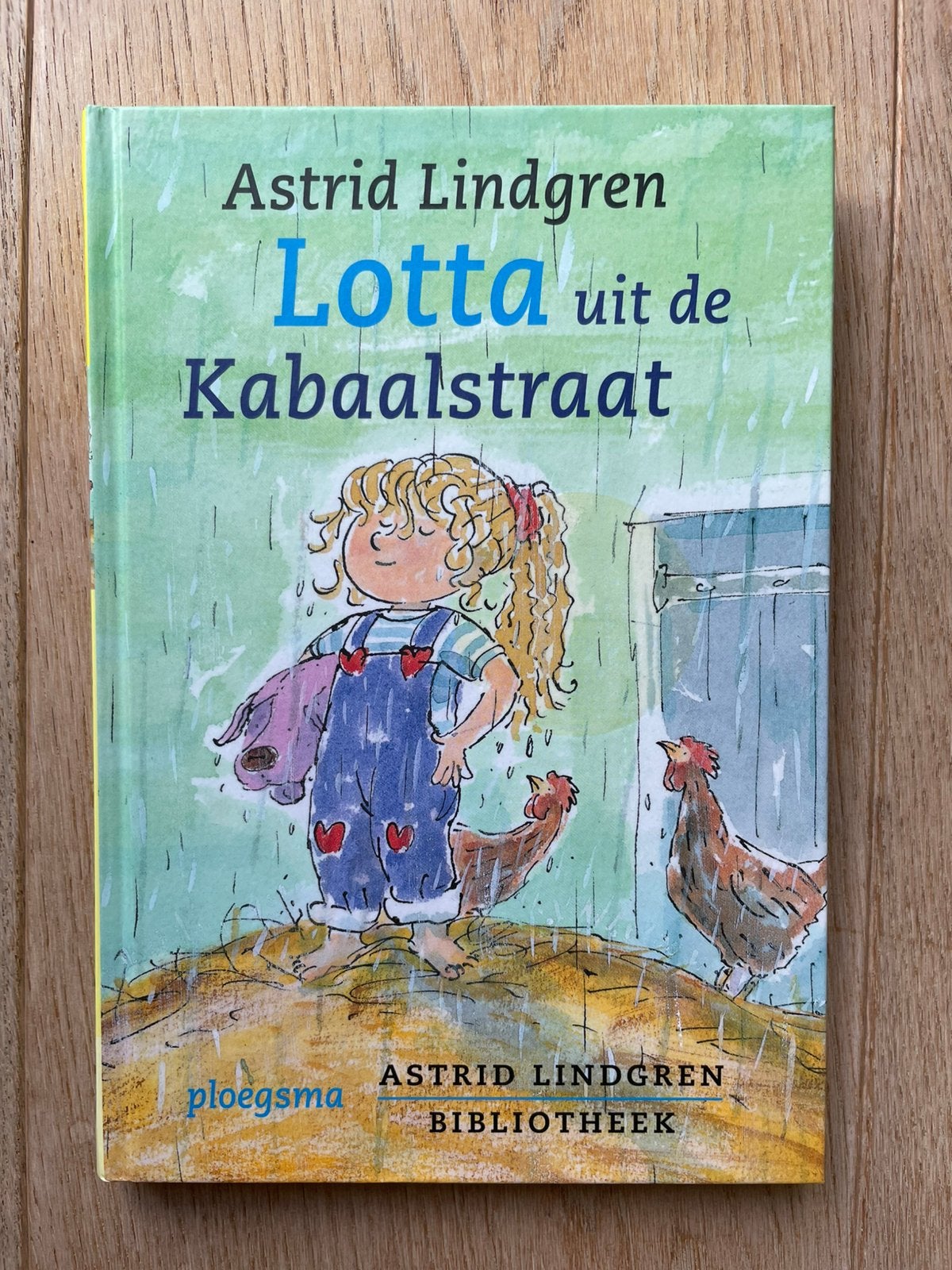 Astrid Lindgren - Lotta uit de Kabaalstraat 9789021615851, Boeken, Ophalen of Verzenden, Zo goed als nieuw