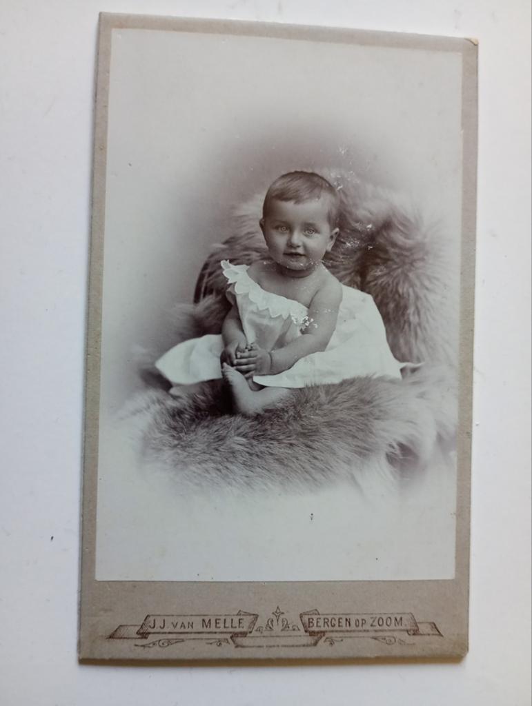 CDV Bergen op Zoom Kind Baby, Verzamelen, Foto's en Prenten, Gebruikt, Foto, Ophalen of Verzenden, Voor 1940