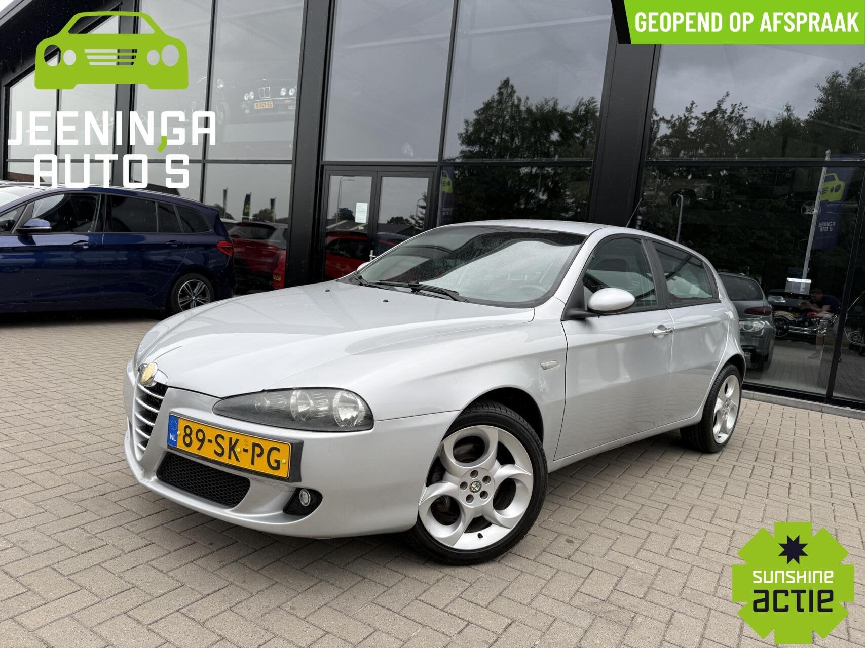 Alfa Romeo 147 2.0 T.Spark Distinctive, Voorwielaandrijving, Stof, Gebruikt, Zwart