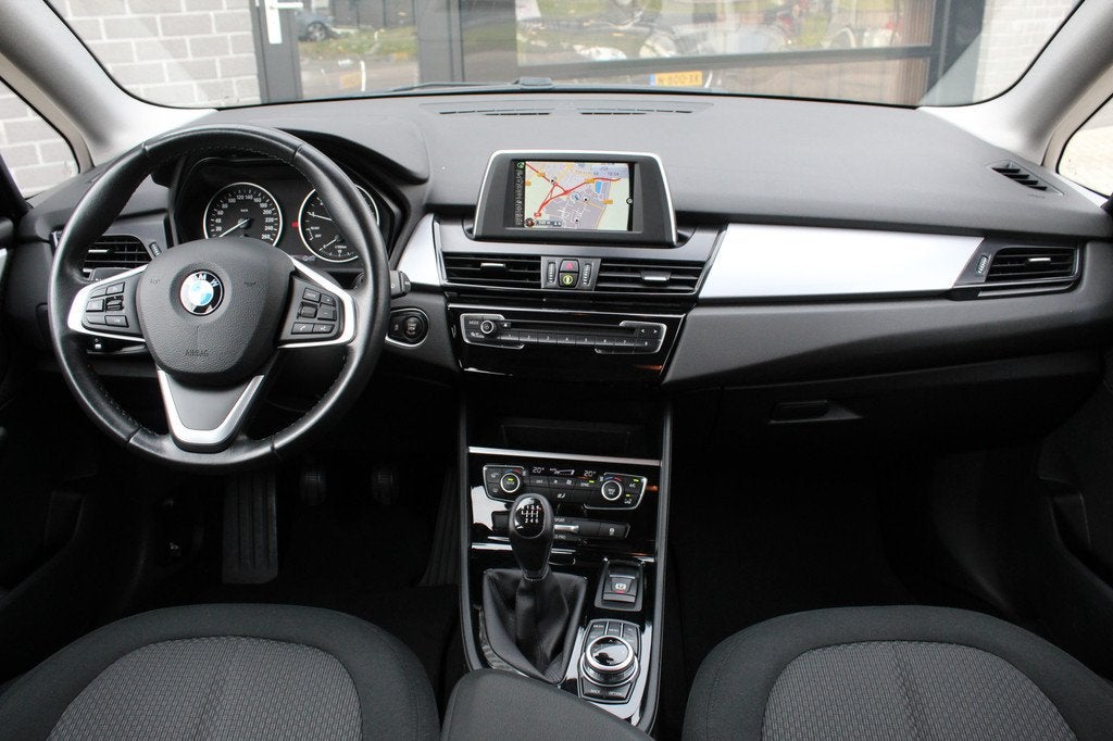 BMW 2 Serie Active Tourer 216i Centennial High Executive / N, Voorwielaandrijving, Stof, Gebruikt, Met garantie (alle)