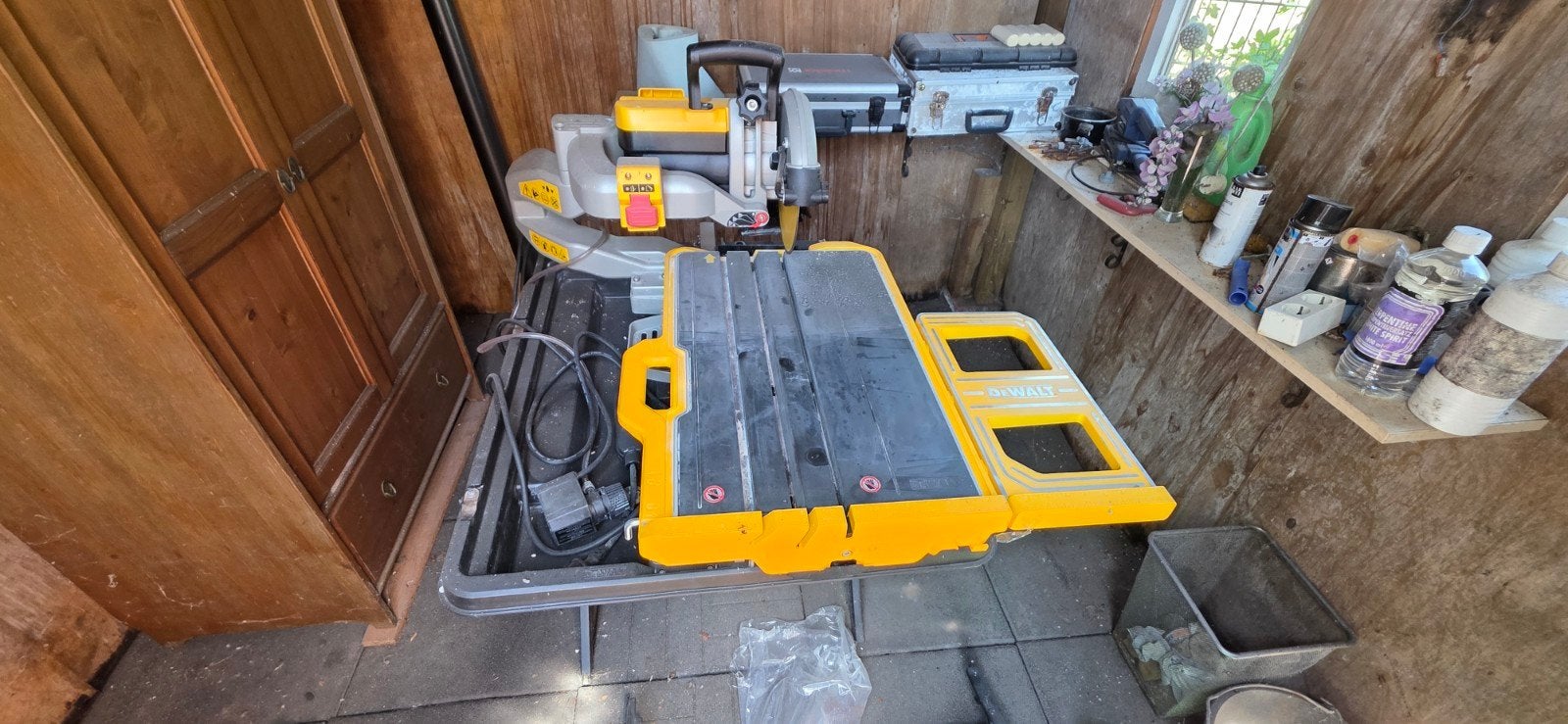 DeWalt Afkortzaag D36000 - slecht 1 keer proefgedraaid, Doe-het-zelf en Verbouw, Gereedschap | Zaagmachines, DeWalt, 70 mm of meer