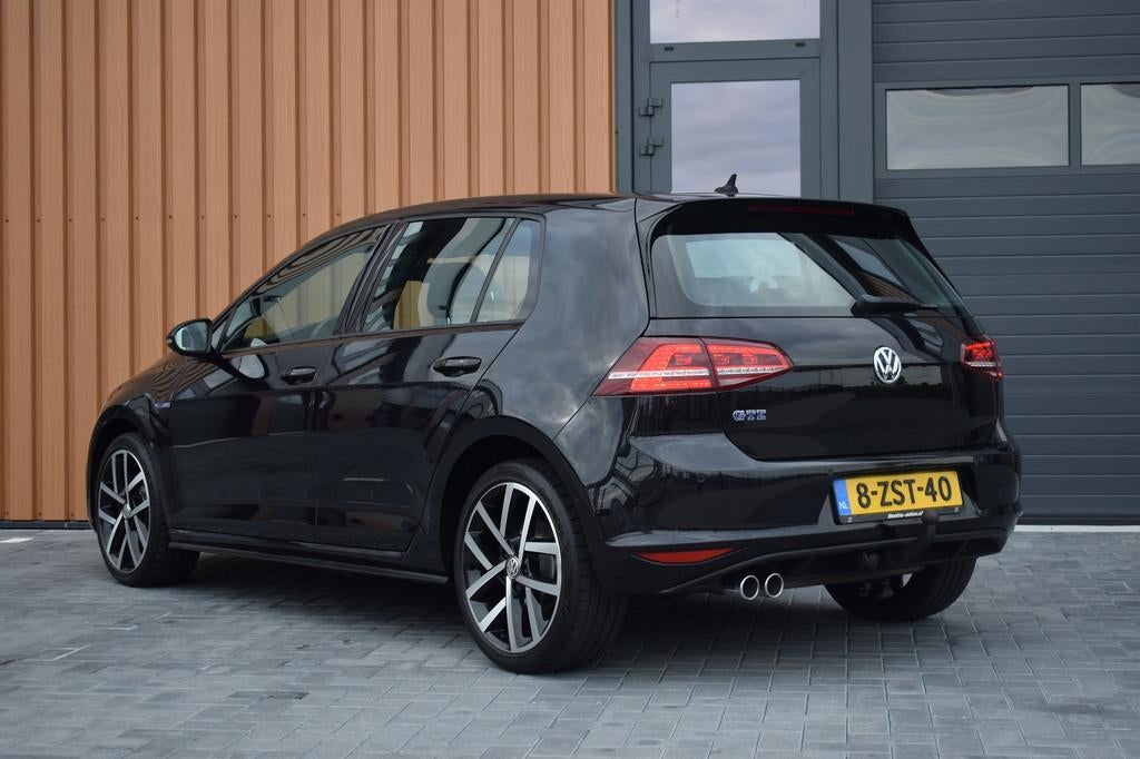 Volkswagen Golf GTE 1.4 TSI DSG | Trekhaak | 18" | PDC, Stof, Gebruikt, 4 cilinders, 150 pk