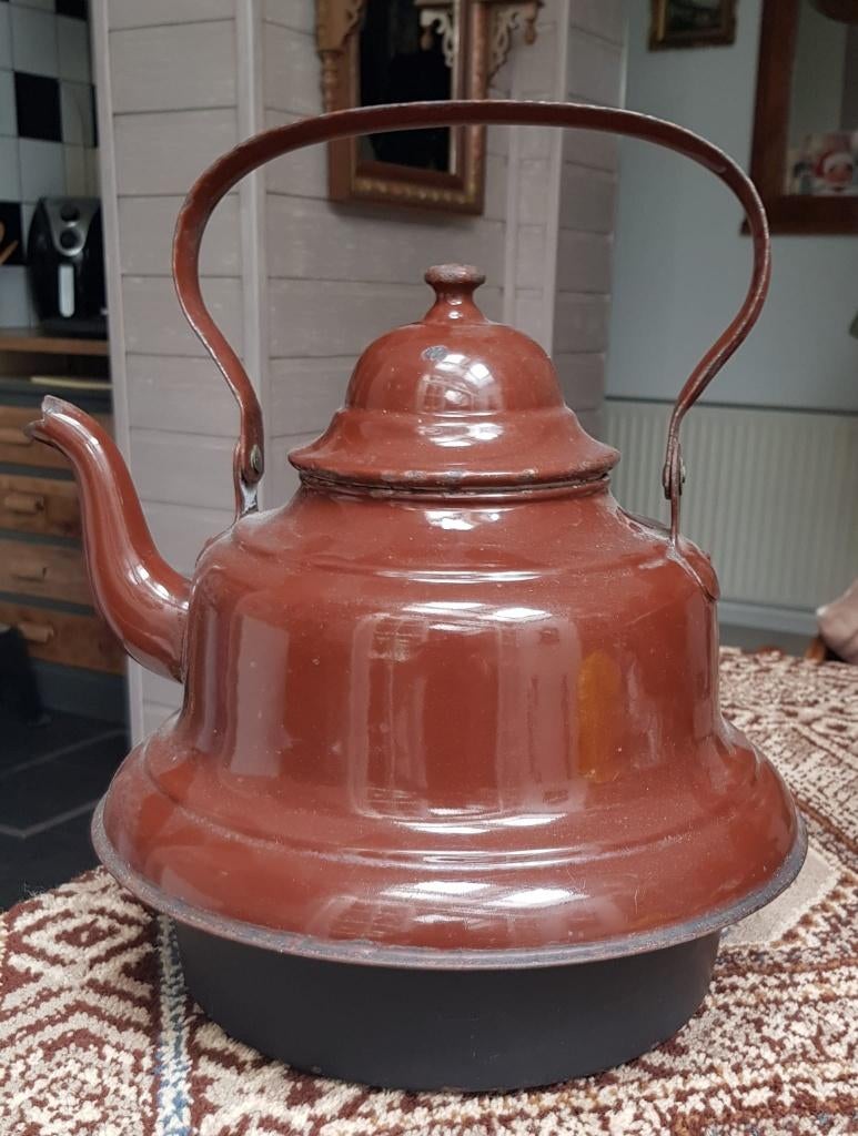 Oude emaille waterketel, kleur bruin, Antiek en Kunst, Antiek | Keukenbenodigdheden, Ophalen