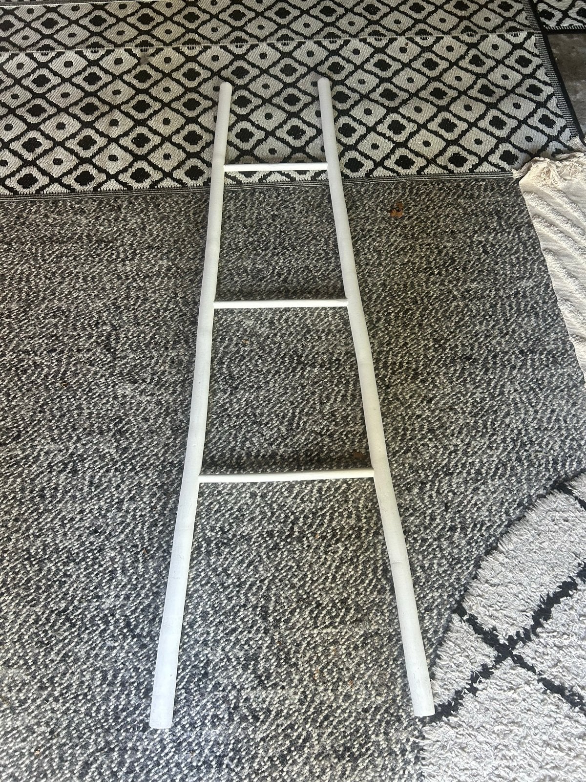 Decoratieve ladder - wit, Doe-het-zelf en Verbouw, Ophalen, Zo goed als nieuw, Ladder, Minder dan 2 meter