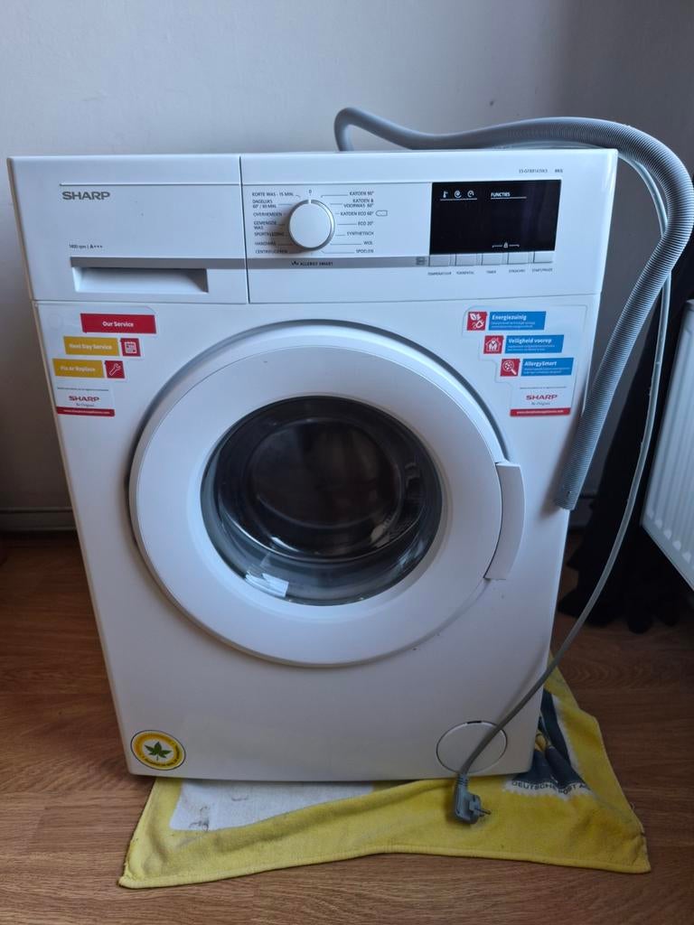 Sharp wasmachine 8kg. DEFECT!, 8 tot 10 kg, Ophalen, 1200 tot 1600 toeren, 85 tot 90 cm