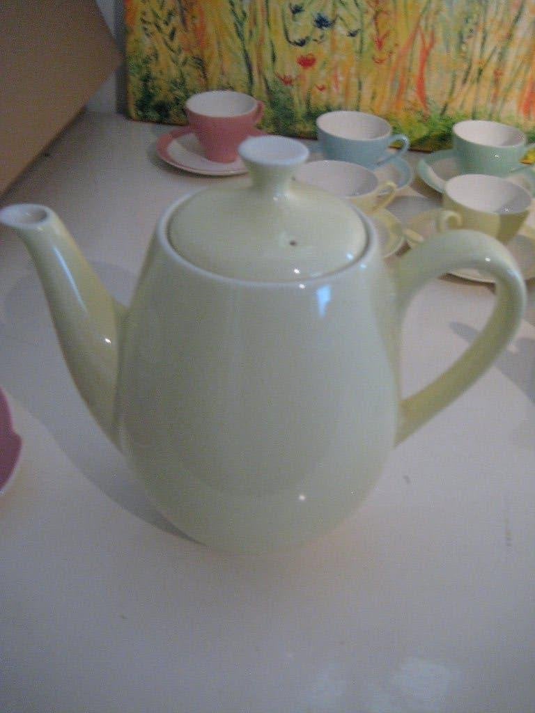 Pastel Regout gele Grote Koffiepot 2 ltr 23 cm hoog, Ophalen of Verzenden