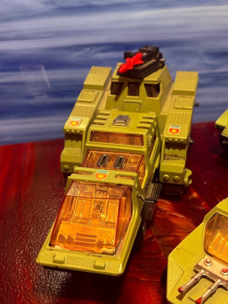 Matchbox Battle Kings K-111 Missile Launcher & Adventure 200, Ophalen of Verzenden, Gebruikt, Overige typen