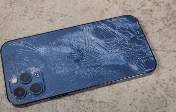 !!!GEZOCHT!! Iphones die kapot/oud is, Telecommunicatie, Mobiele telefoons | Apple iPhone, Ophalen of Verzenden, Zo goed als nieuw