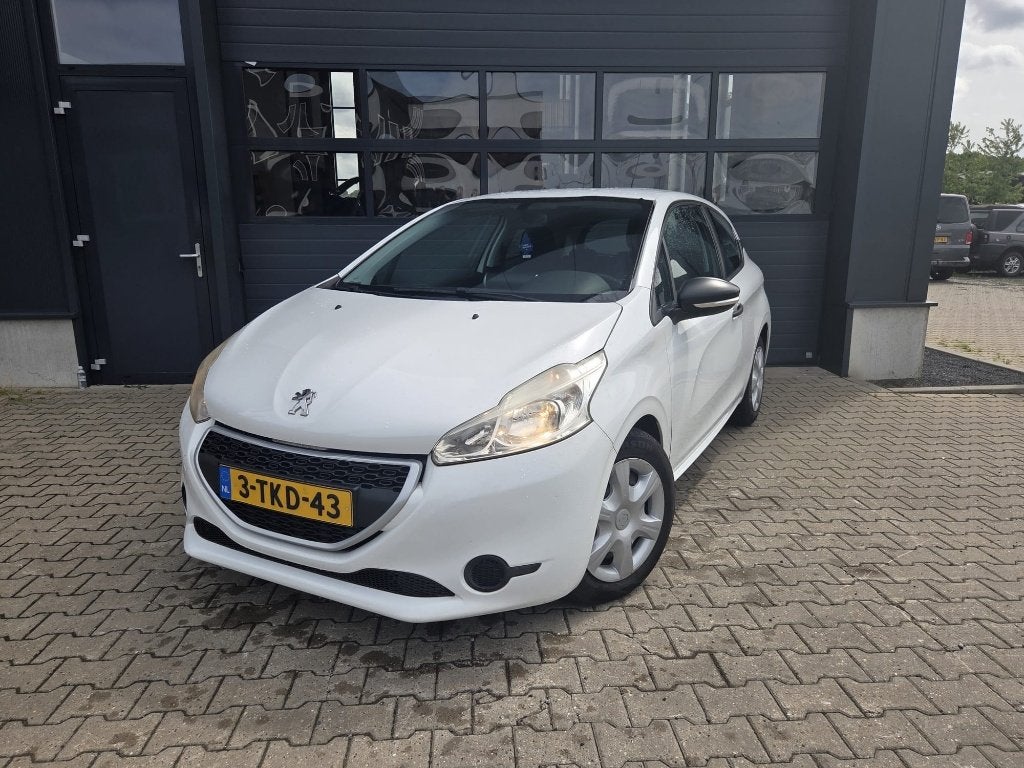 Peugeot 208 1.0 VTI  3-D 2014 Wit Carplay, Voorwielaandrijving, Euro 5, Origineel Nederlands, 3 cilinders