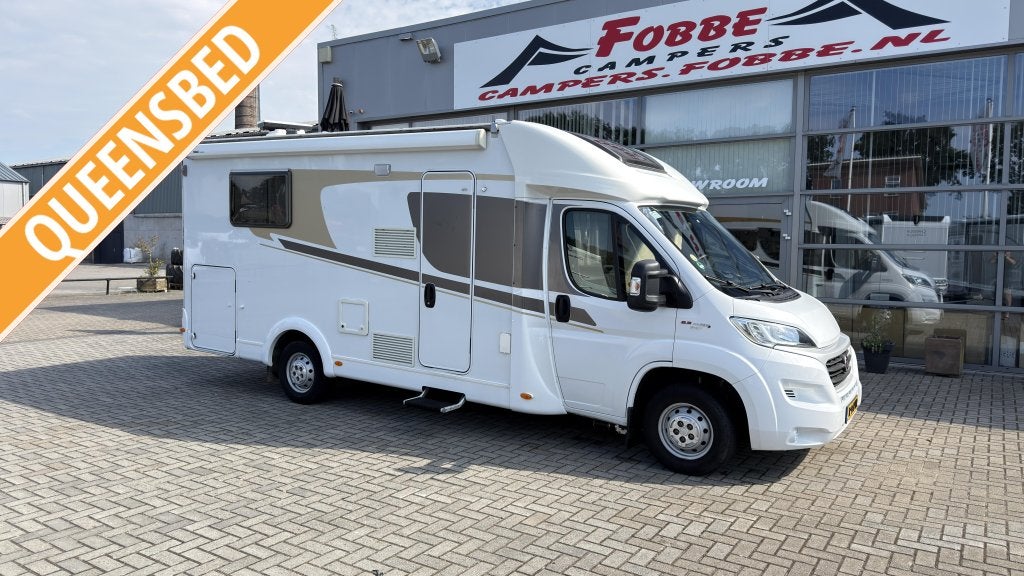 Keurig netjes met Queensbed De Carado T339 Uit 2017|62dkm|E6, Caravans en Kamperen, Campers, Ringverwarming, Fiat, Bedrijf, Tot en met 3