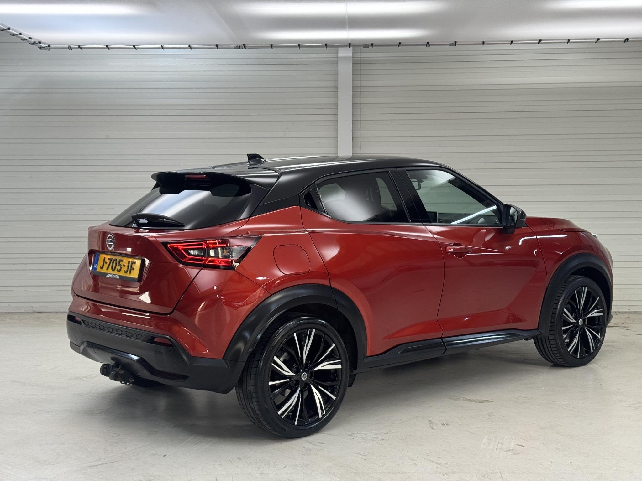 Nissan Juke 1.0 DIG-T N-Design / Dealer Onderhouden / Naviga, Voorwielaandrijving, Euro 6, Origineel Nederlands, Handgeschakeld