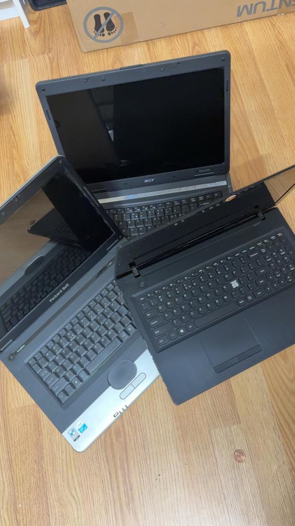 Partij van 3 laptops (Acer, Packard Bell, Lenovo), Ophalen of Verzenden, Niet werkend