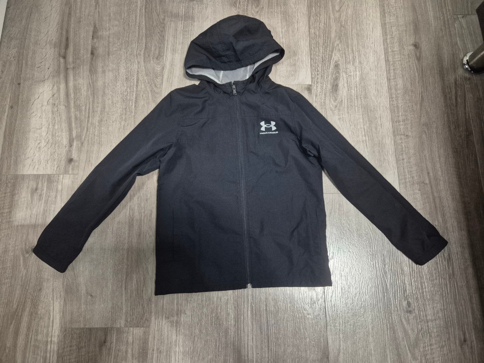 Under Armour jas maat 140/146 zwart, Kinderen en Baby's, Gebruikt, Jongen of Meisje, Ophalen of Verzenden, Under Armour