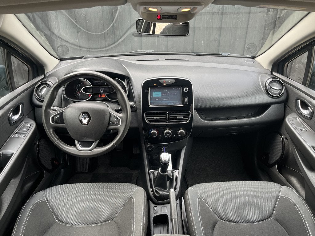 Renault Clio Estate 0.9 TCe Intens Led / Trekhaak / Pdc / Lm, Auto's, 898 cc, 1063 kg, Gebruikt, Euro 6