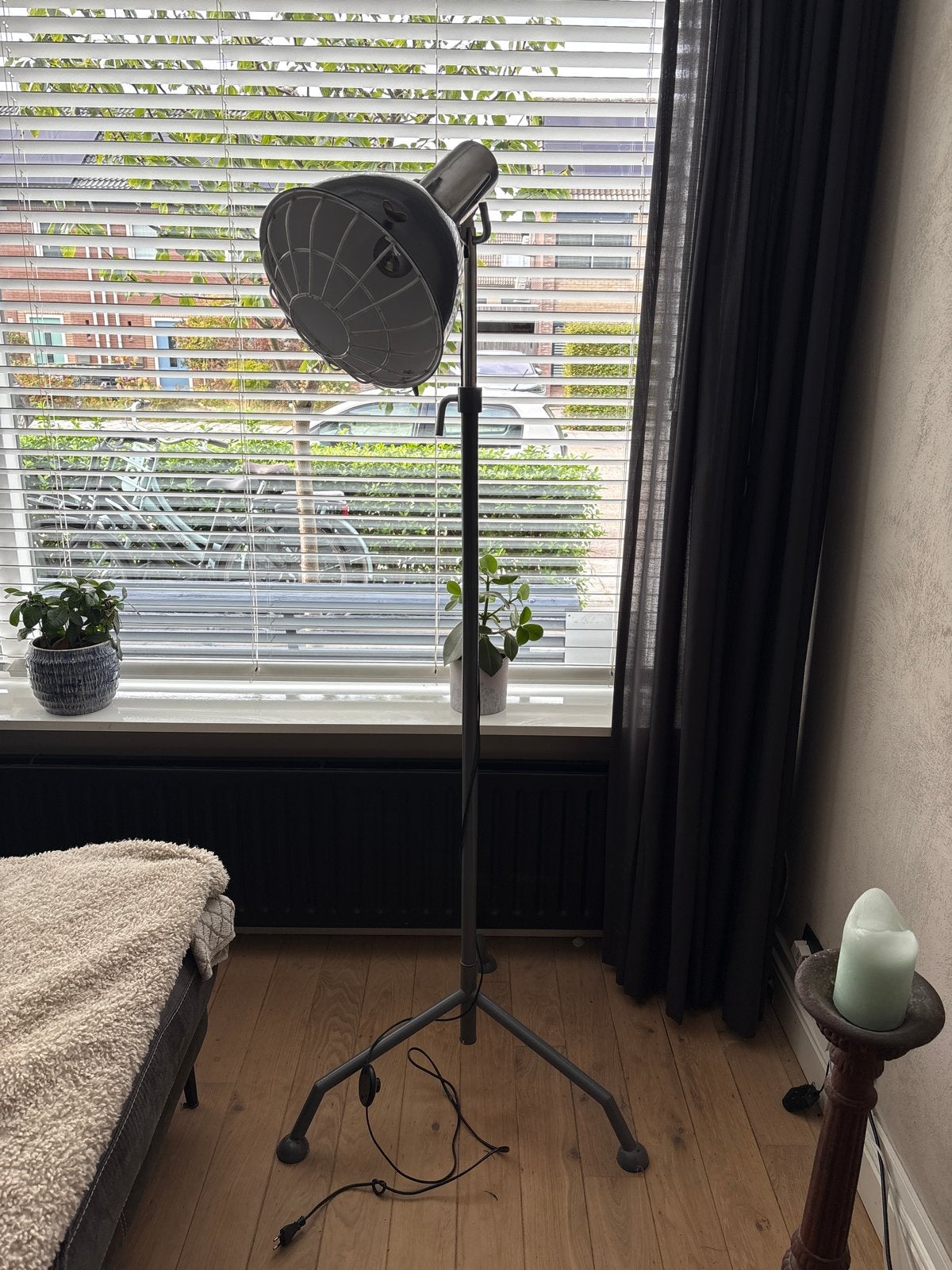Vintage industriële vloerlamp - grijze studiolamp, Ophalen, Gebruikt, E27 (groot), Metaal