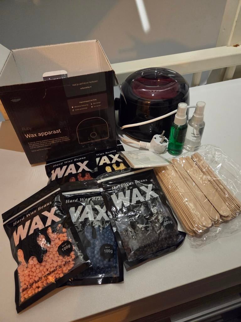 Waxapparaat met 5 zakjes wax en accessoires, Sieraden, Tassen en Uiterlijk, Uiterlijk | Lichaamsverzorging, Ophalen, Zo goed als nieuw