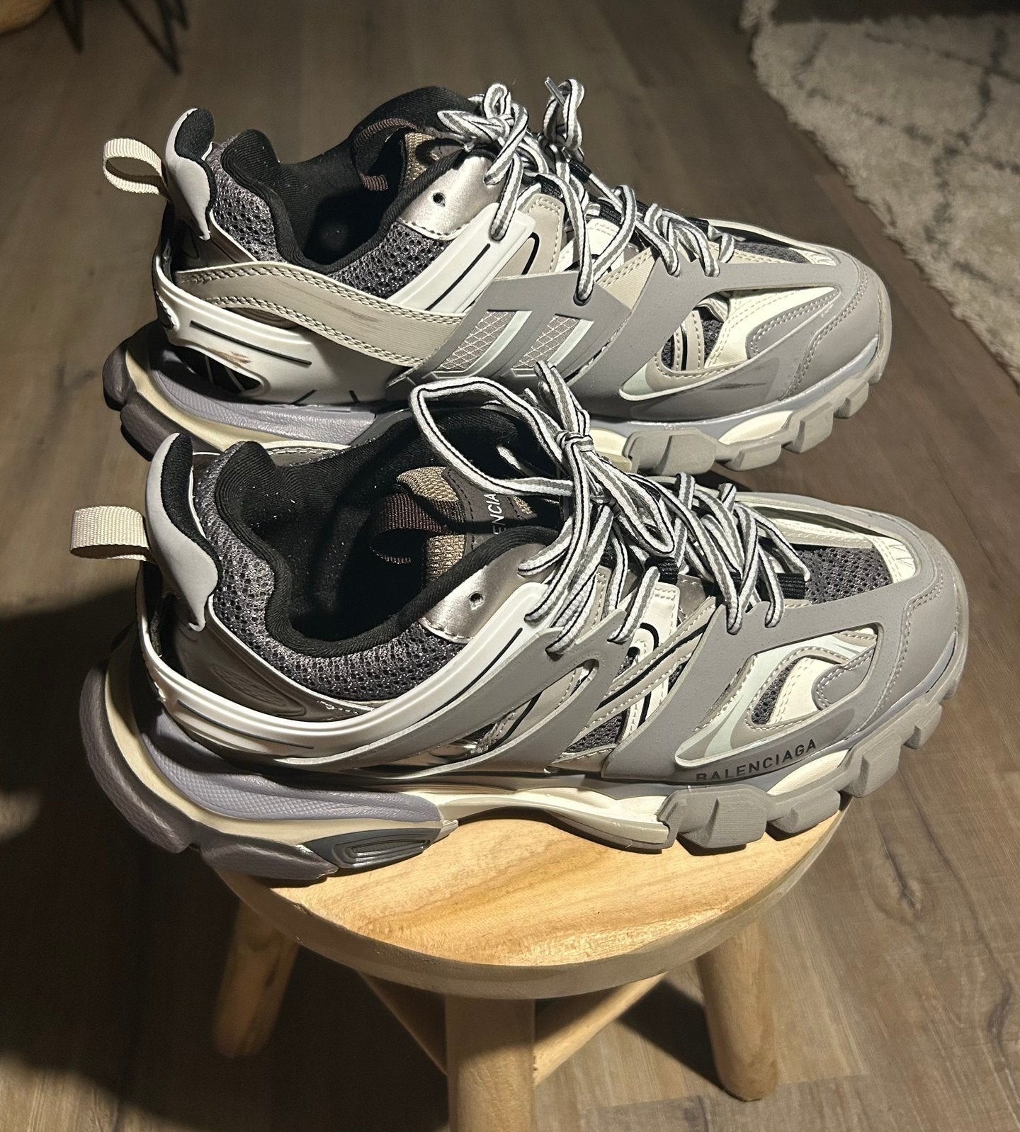 Balenciaga tracks grijs maat 44, Kleding | Heren, Schoenen, Ophalen, Overige kleuren, Nieuw, Veterschoenen