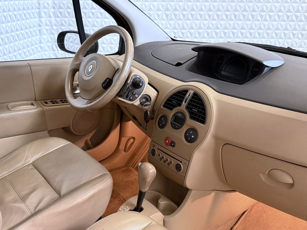 Renault Modus 1.6-16V Initiale AUTOMAAT / 131.000km (2006), Auto's, Renault, Gebruikt, Beige, Automatische klimaatregeling, Bedrijf