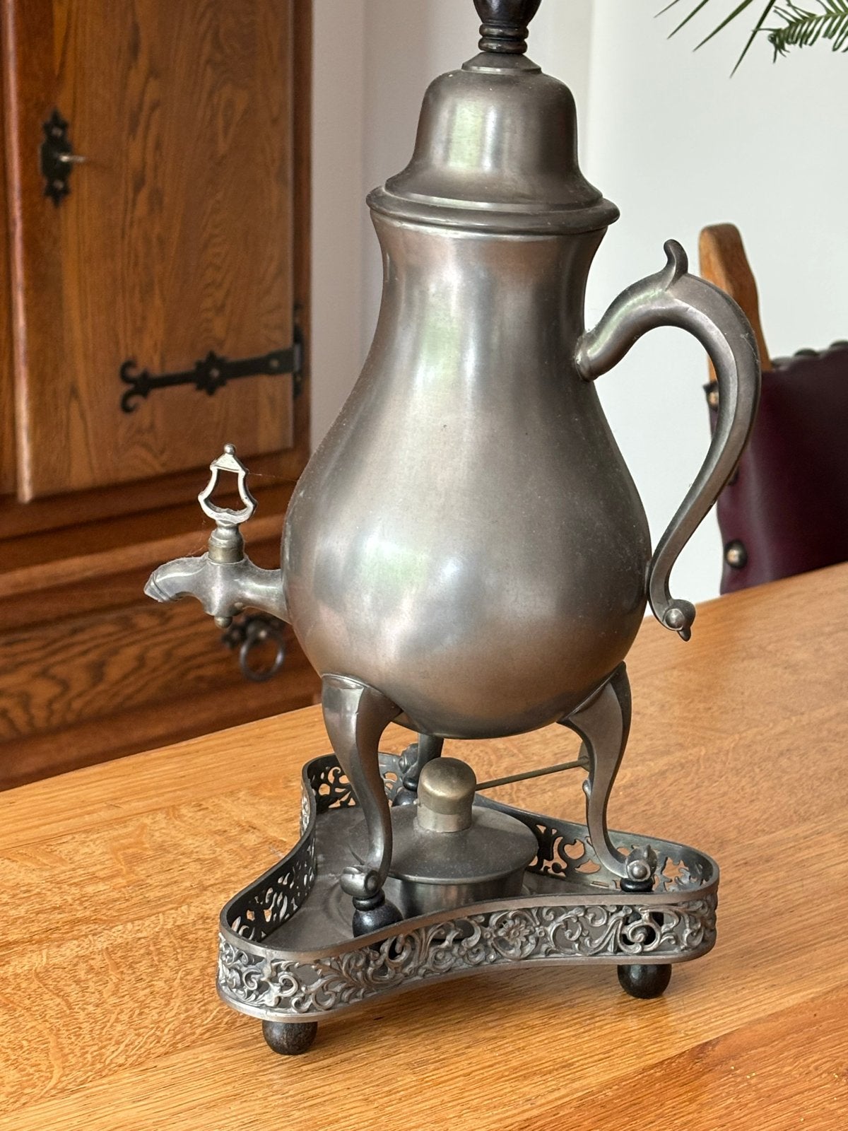 Antieke tinnen samovar van Kurz Tiel, Ophalen