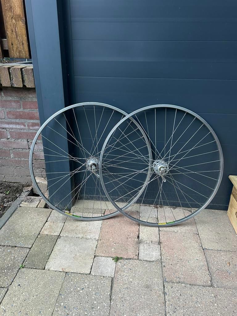 Vintage racefiets wielen suzue hoge flens naven en mavic, Gebruikt, 57 tot 61 cm, Ophalen, Overige merken