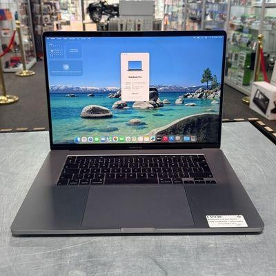 Macbook Pro 16 Inch 2019 i7 32GB 512GB Grijs + Office pakket