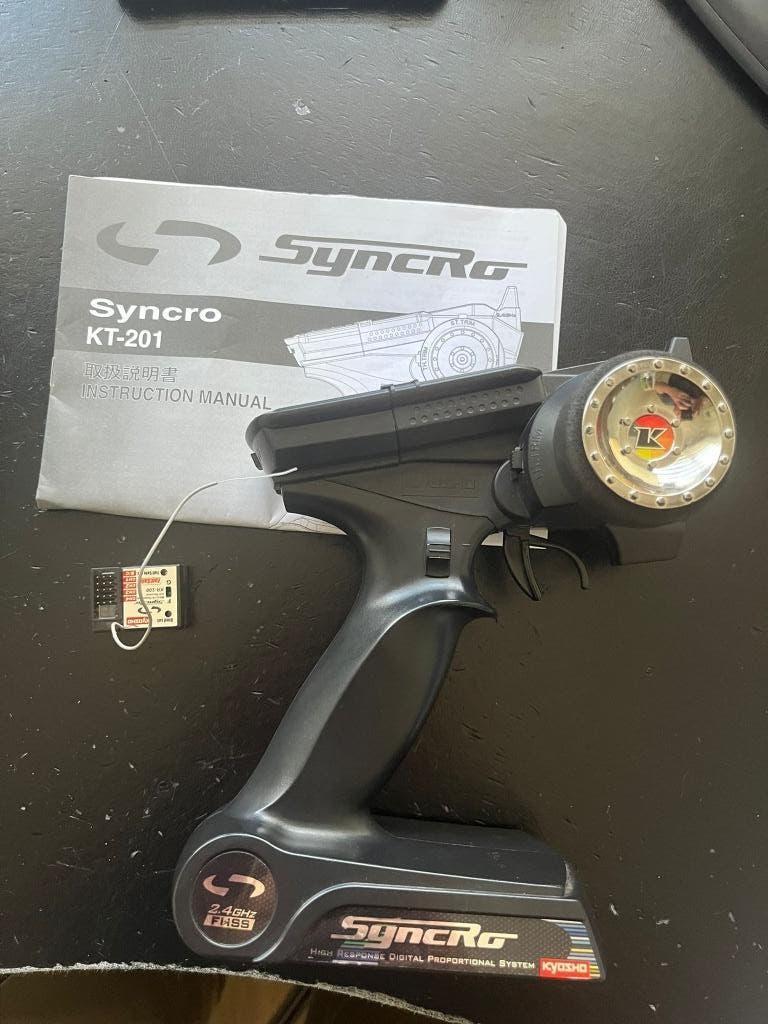 Kyosho KT-201 Syncro 2.4GHz FHSS Zender met KR-200 Ontvanger, Ophalen of Verzenden, Zo goed als nieuw, Overige schalen, Onderdeel
