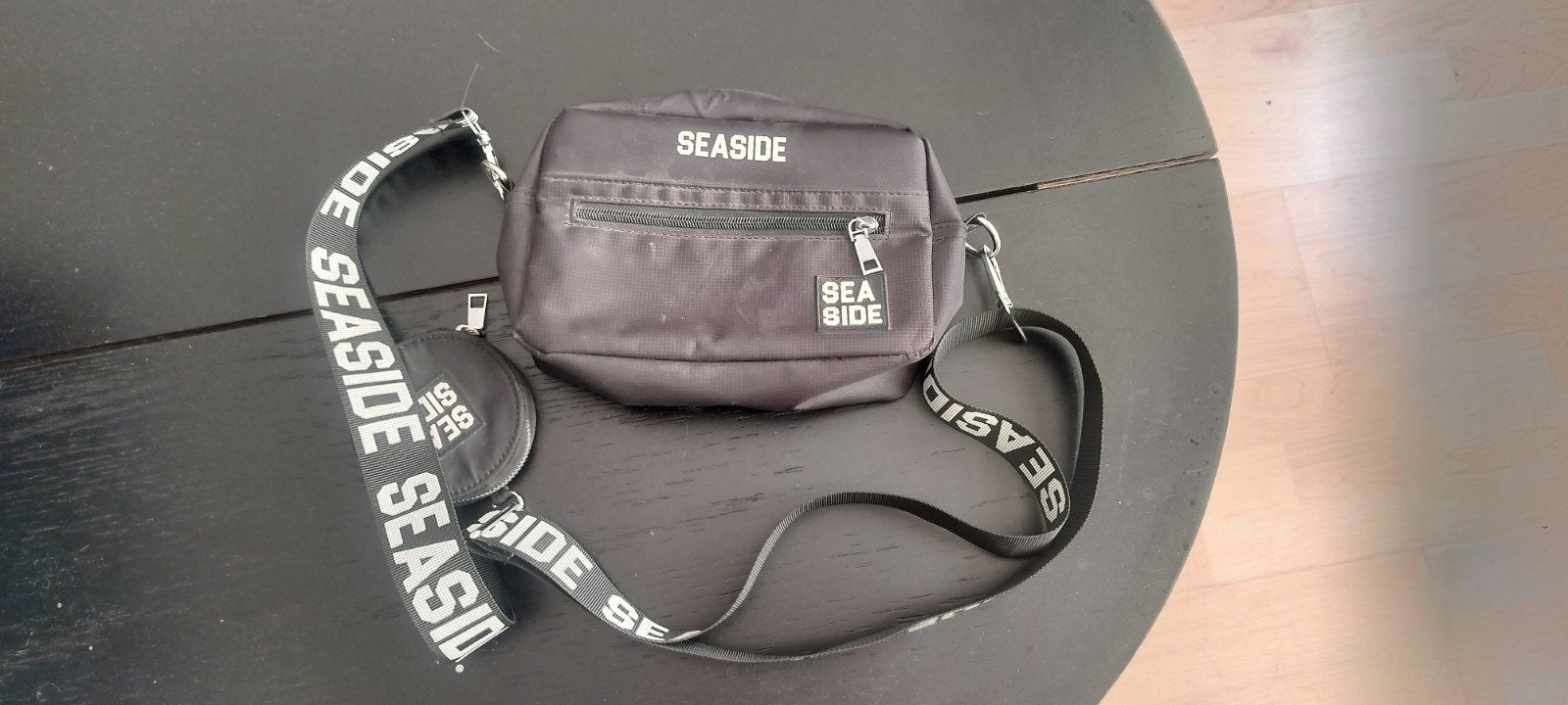 Zwart schoudertasje 'Seaside' met brede band, Ophalen of Verzenden, Gebruikt, Zwart, Schoudertasje