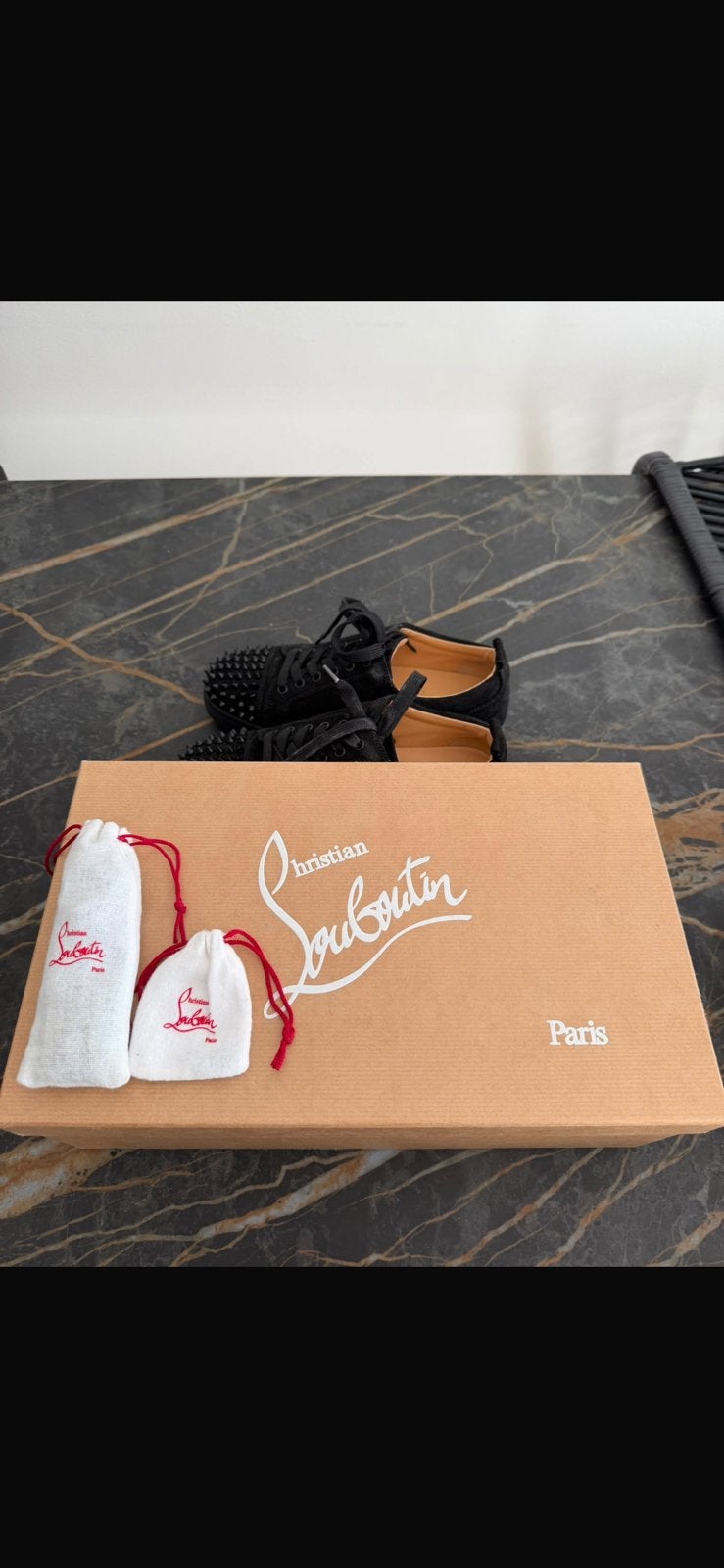 Christian Louboutin Louis Junior Spikes Sneakers  Maat 40, Ophalen, Zo goed als nieuw, Zwart