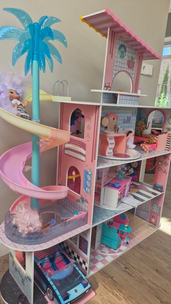 L.O.L. poppenhuis groot, Ophalen, Poppenhuis