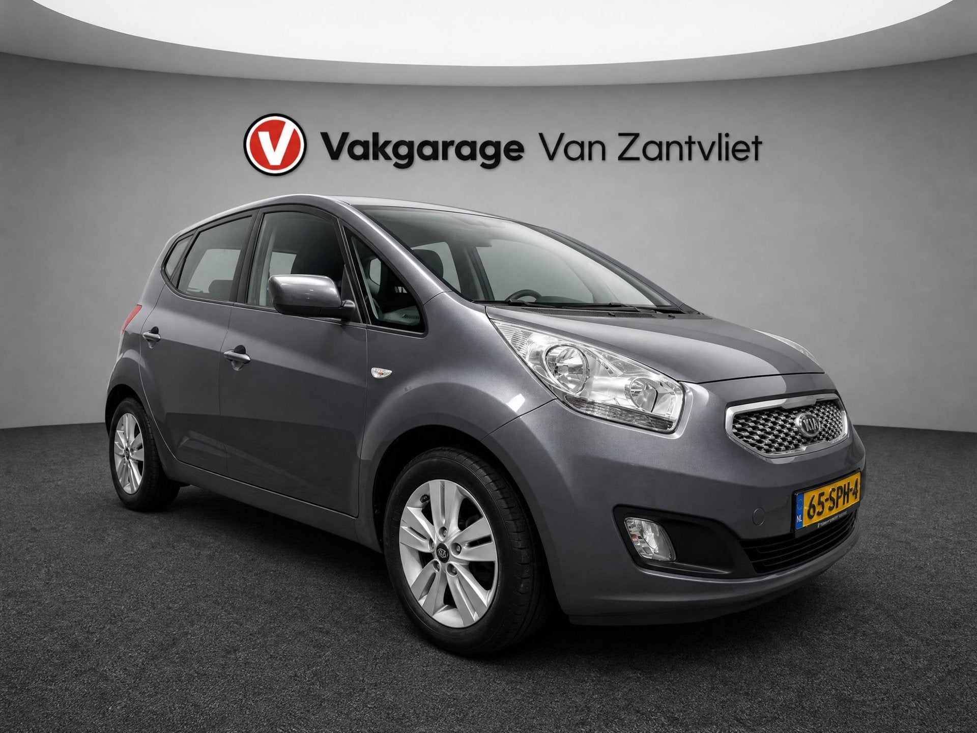 Kia Venga 1.4 CVVT Seven (12 mnd BOVAG-garantie), Auto's, Keurmerk '100% Onderhouden', Stof, Gebruikt, Zwart