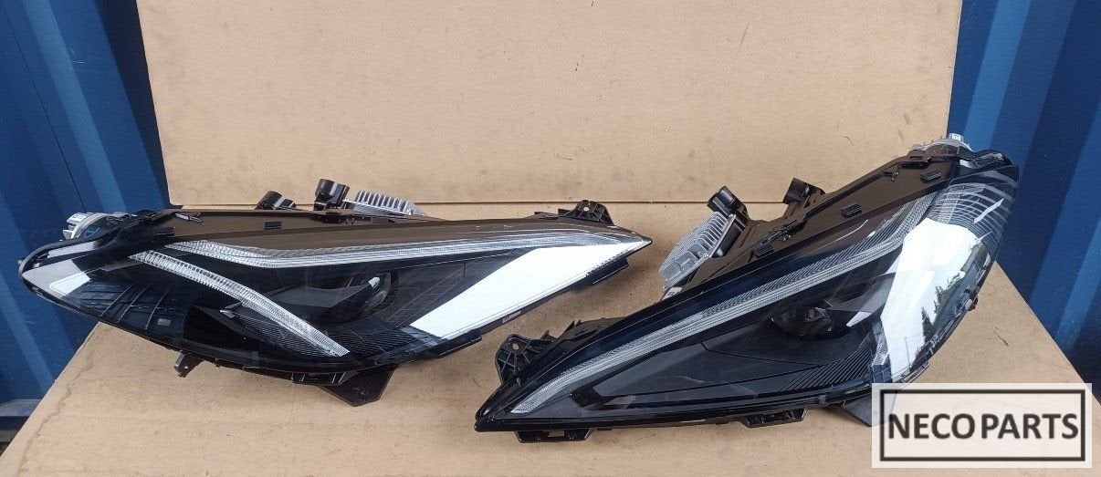CHEVROLET CORVETTE C8 FULL LED KOPLAMPEN COMPLEET ORIGINEEL, Auto-onderdelen, Gebruikt, -, Ophalen of Verzenden, -