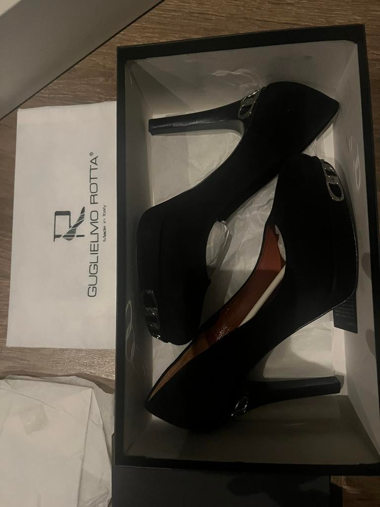 Sexy Guglielmo rotta pumps leer suede 39,5 (40), Ophalen of Verzenden, Zo goed als nieuw, Zwart